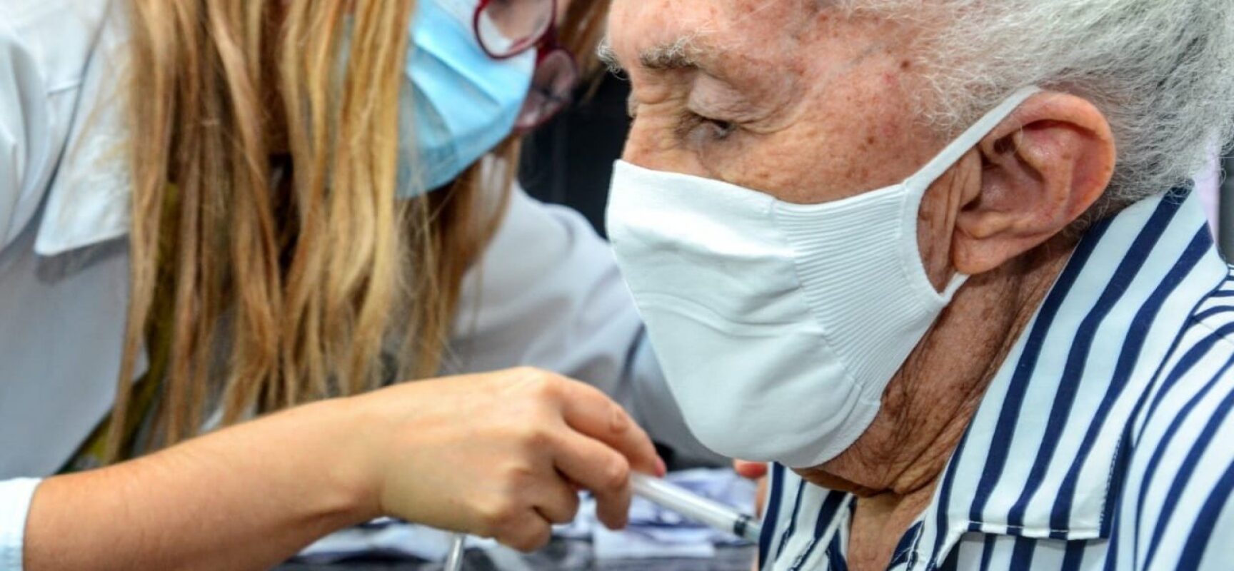 Ministério da Saúde deve recomendar 4ª dose para idosos ainda nesta semana