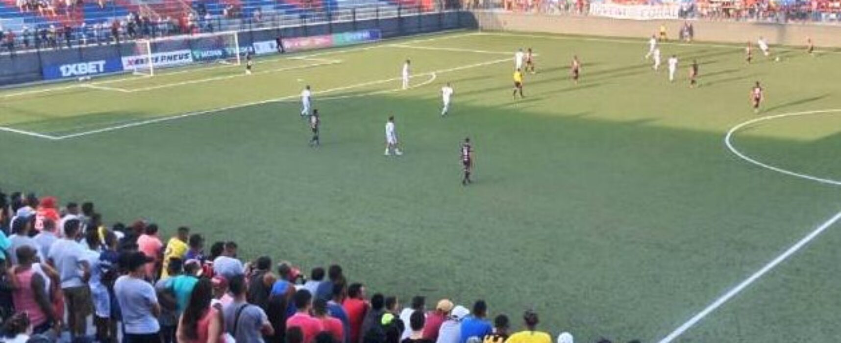 Na Arena Cajueiro, Atlético-BA vence o Bahia de Feira e abre vantagem na semi do Baiano
