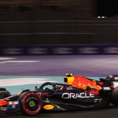 Perez garante primeira pole na F1 da carreira na Arábia Saudita