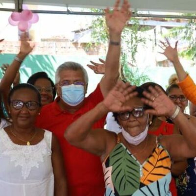 Política: Soane Galvão cresce no interior baiano e, em Salvador, com o apoio do deputado Bacelar