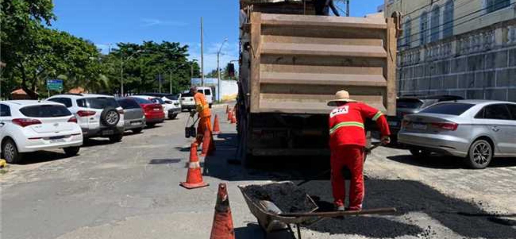 Prefeitura de Ilhéus retoma operação tapa-buracos; confira localidades atendidas