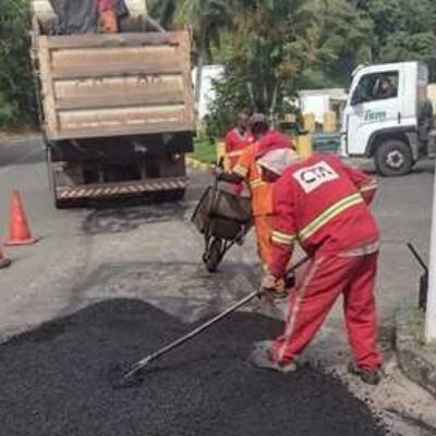 Prefeitura segue com operação tapa-buracos em Ilhéus; serviço já contemplou 12 localidades