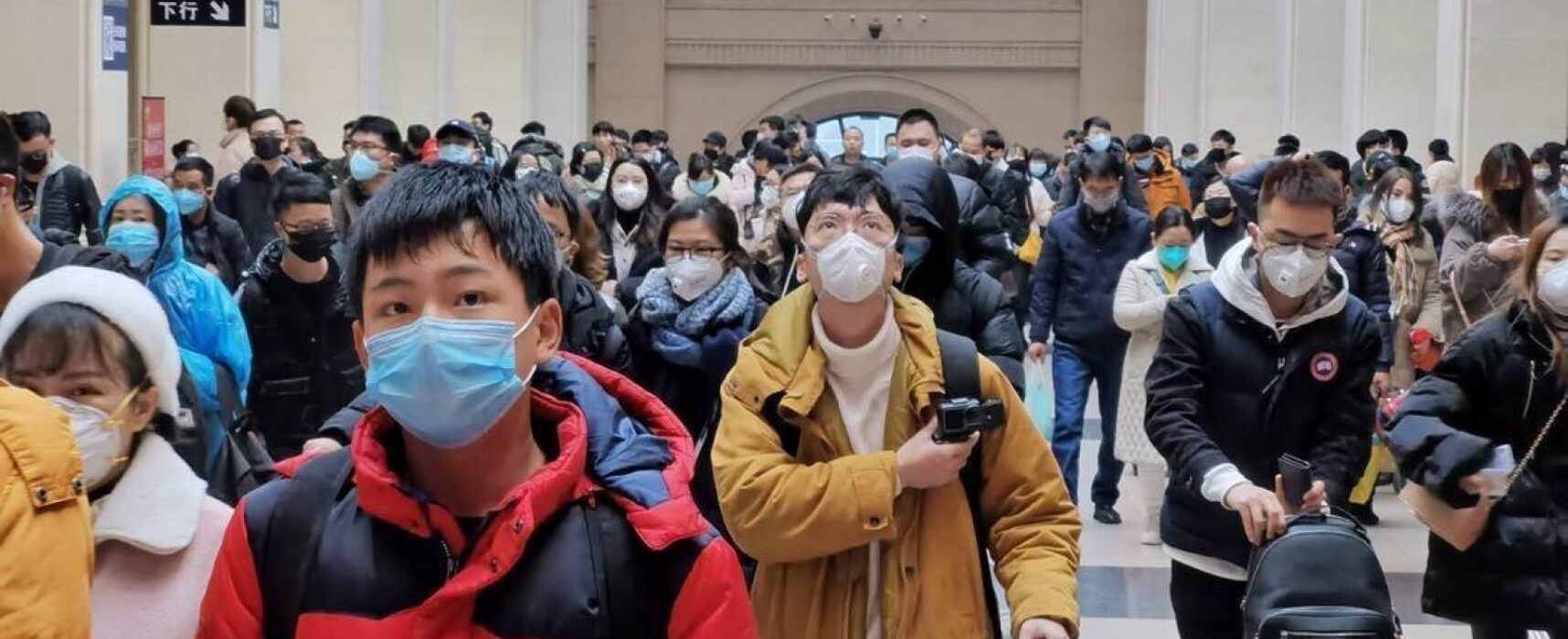 Casos de Covid aumentam em Xangai e mais cidades chinesas reforçam restrições