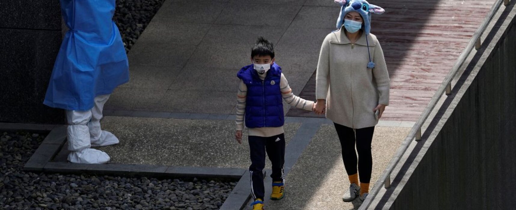 Economia de Xangai desacelera com covid-19 na indústria e no varejo