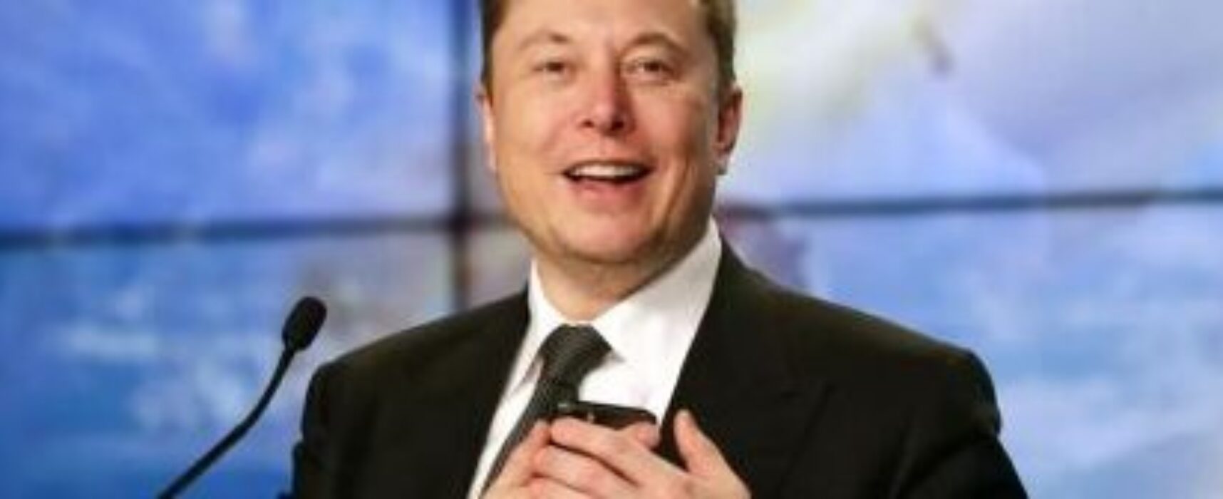 Elon Musk, homem mais rico do mundo, compra Twitter por US$ 44 bilhões