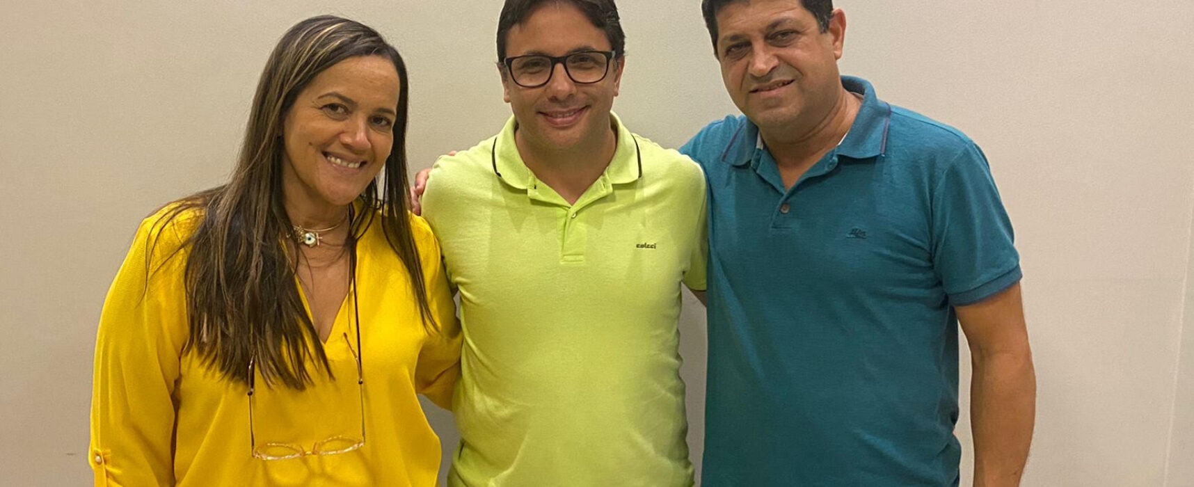 Ex-prefeitos de Barro Preto, Ana Paula e Adriano Clementino declaram apoio à pré-candidatura de Zé Alberto