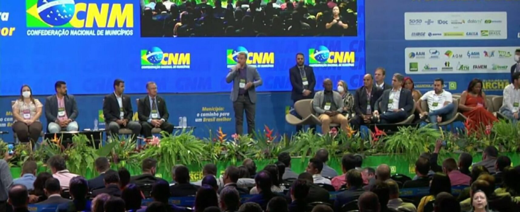 ILHÉUS SE DESTACA NA MARCHA EM DEFESA DOS MUNICÍPIOS EM BRASÍLIA