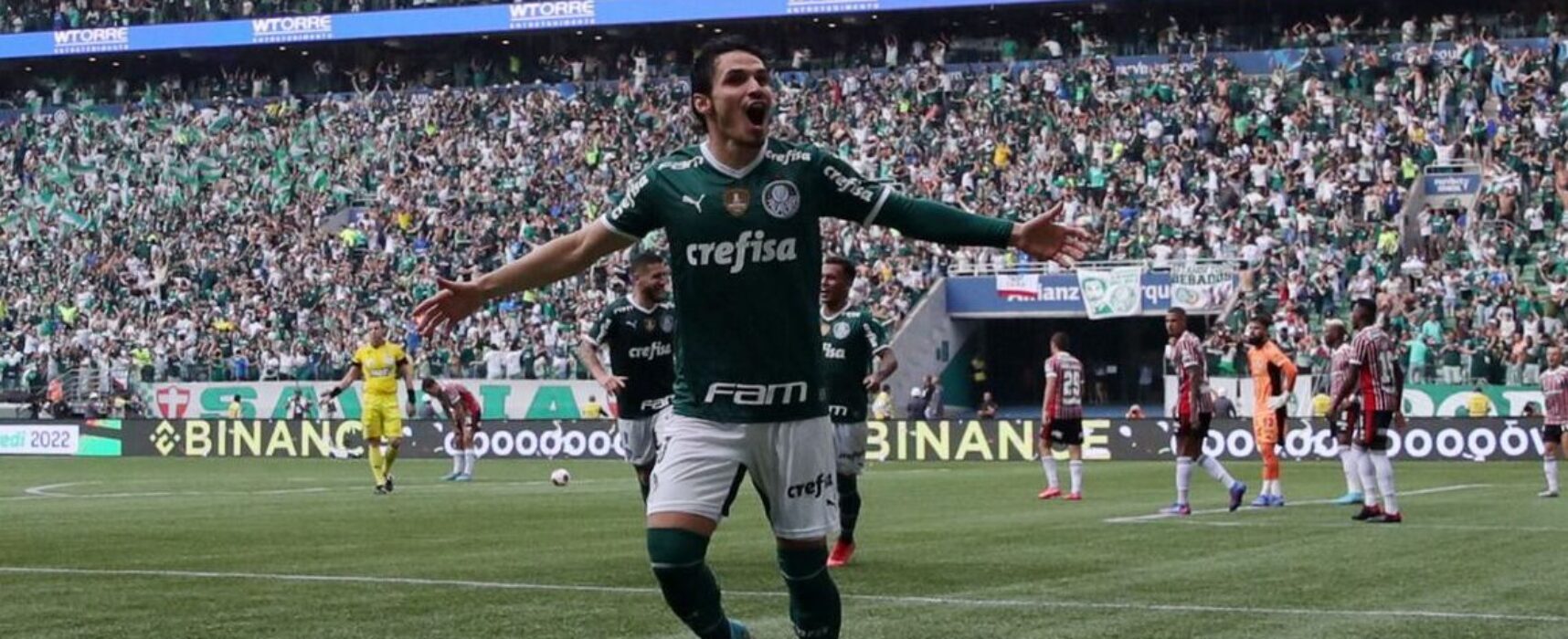 Palmeiras atropela São Paulo, vira confronto e leva título paulista