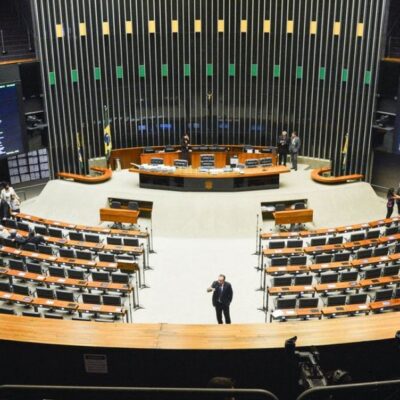 PP, PL e Republicanos são os partidos que mais ganharam deputados com a janela partidária