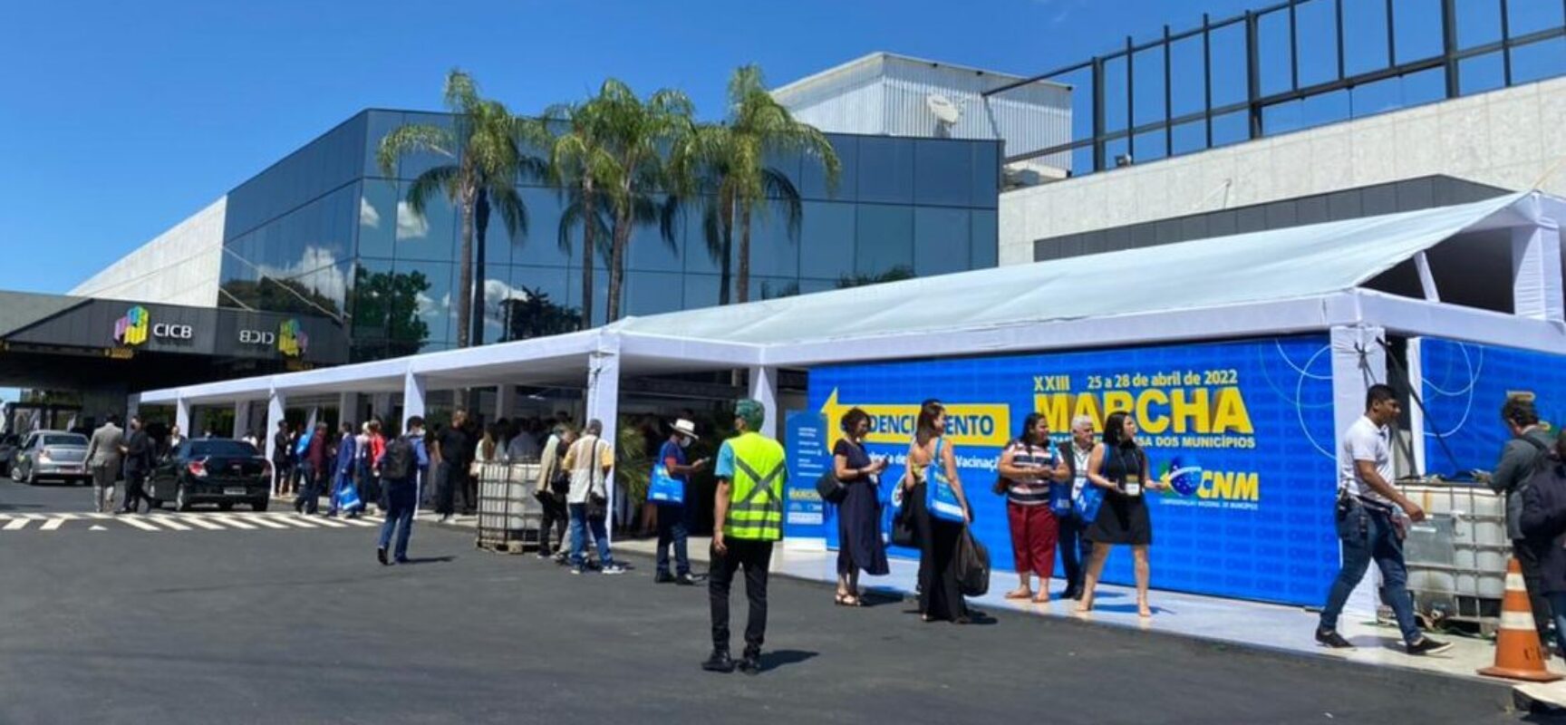 Prefeitos baianos desembarcam em Brasília para marcha em defesa dos municípios