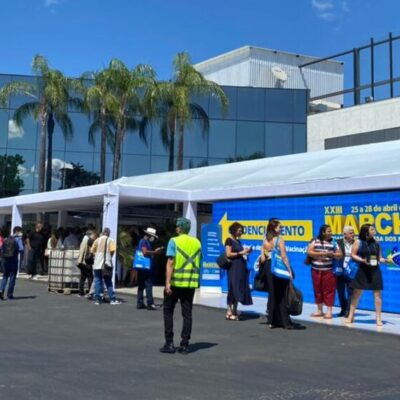 Prefeitos baianos desembarcam em Brasília para marcha em defesa dos municípios