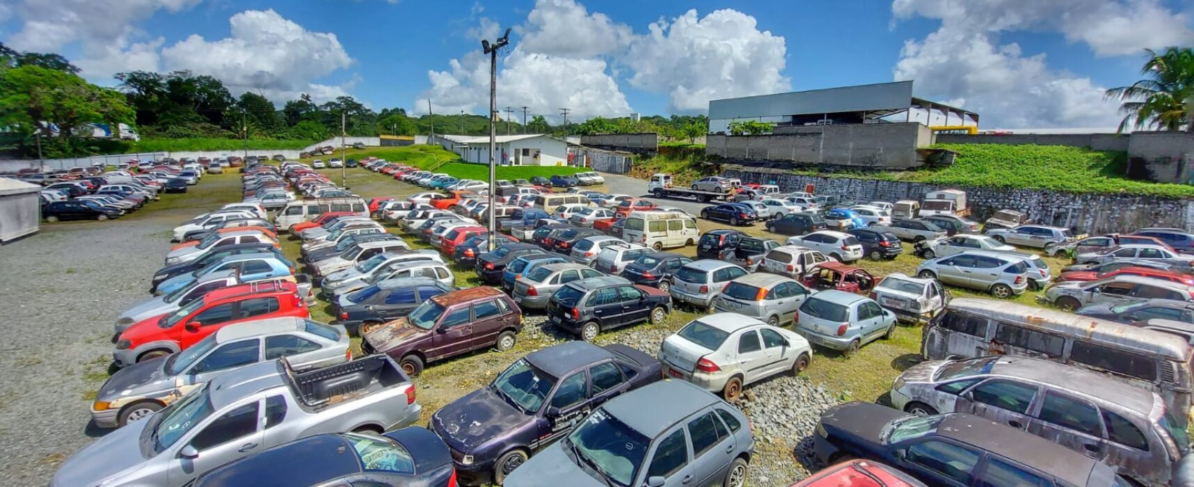 Prefeitura de Itabuna faz leilão online de sucatas e veículos