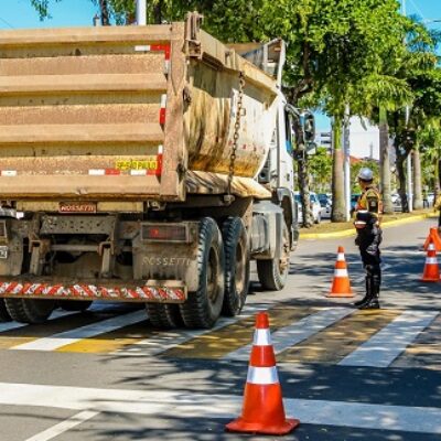 Projeto determina que órgãos de trânsito mantenham canal de comunicação para denúncias