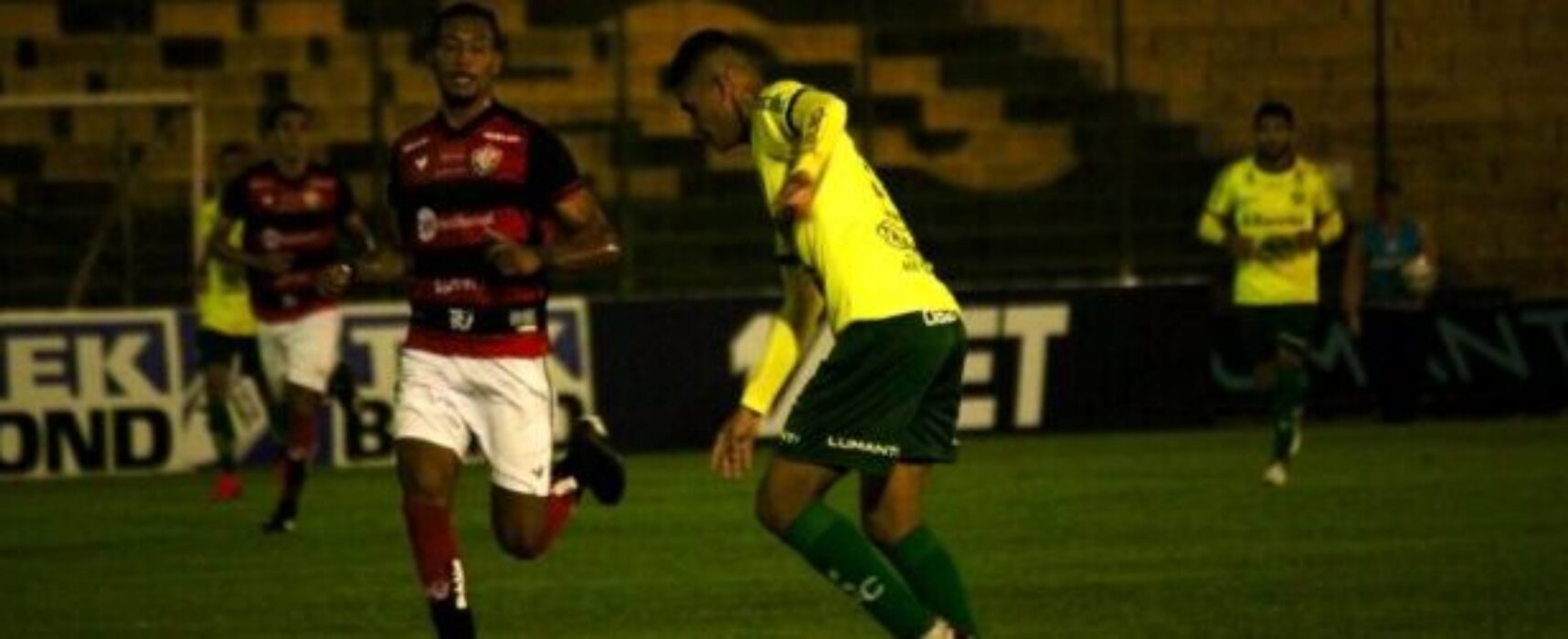 Vitória perde para o Ypiranga-RS e segue sem pontuar na Série C