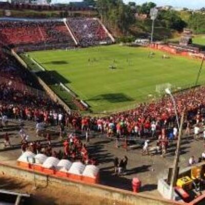Acordo prevê regularização de torcida do Vitória