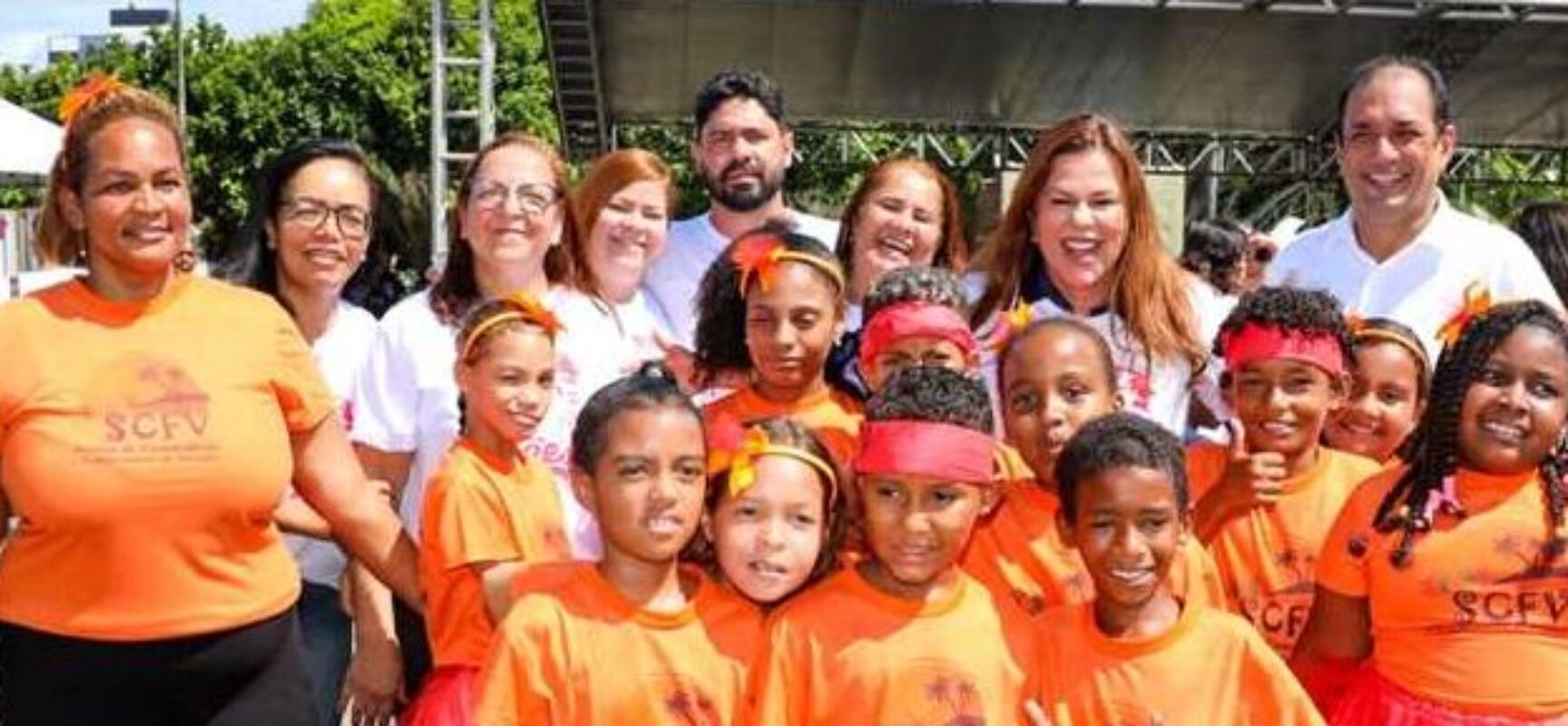 Evento em comemoração ao Dia das Mães reúne mil mulheres no Centro de Convenções de Ilhéus