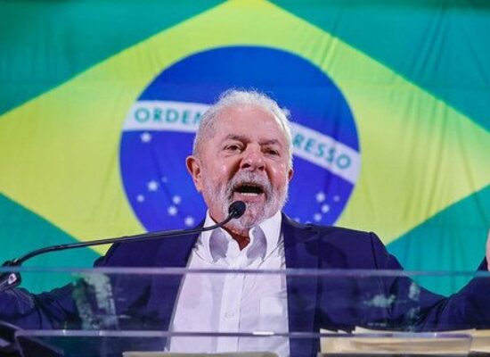Lula deve ir aos EUA encontrar Biden antes da posse