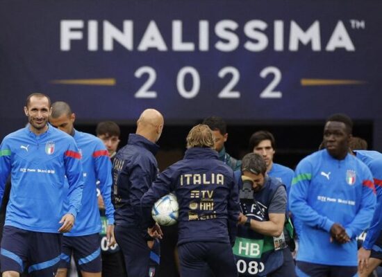 Itália espera iniciar reconstrução com vitória na Finalíssima