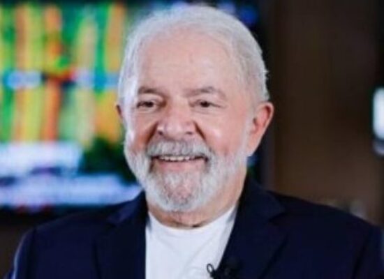 Lula diz que se eleito aumentará fundo de participação dos municípios