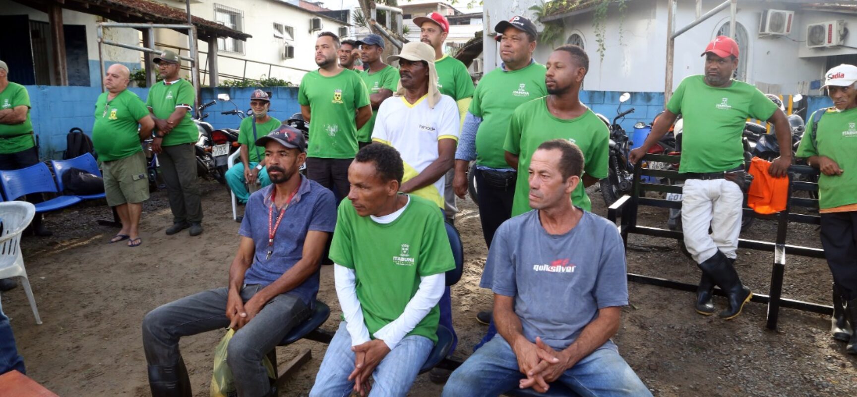 No Dia do Gari, a Prefeitura de Itabuna homenageia trabalhadores da limpeza pública.