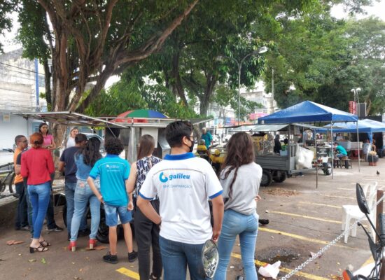 Prefeitura de Itabuna realoca ambulantes que vendem alimentos  na Praça Otávio Mangabeira