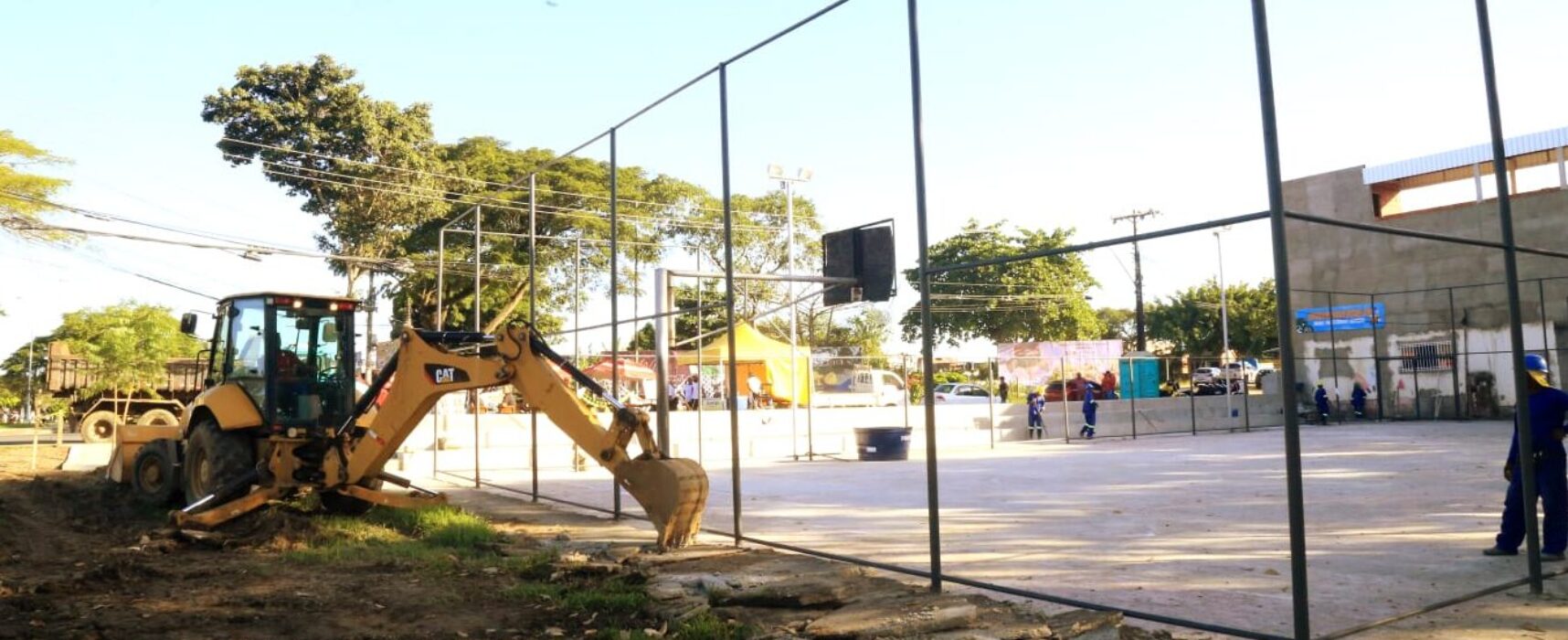 Prefeitura pede que população aguarde fim das obras para usar quadra poliesportiva do Banco Raso