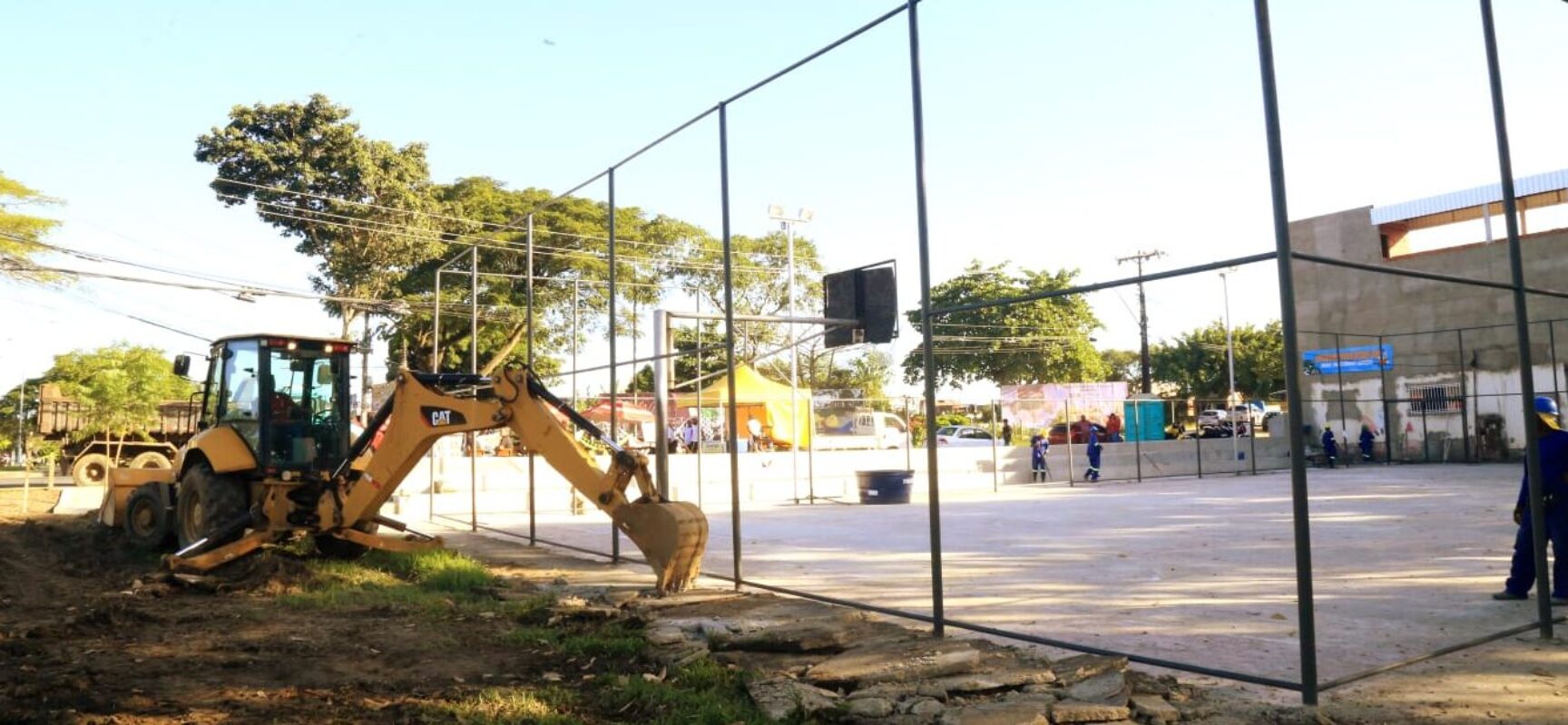 Prefeitura pede que população aguarde fim das obras para usar quadra poliesportiva do Banco Raso