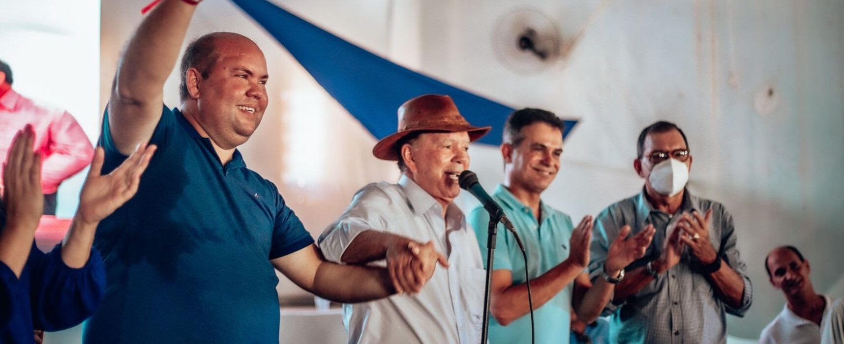 Cacá inicia a semana cumprindo intensa agenda em Salvador e em várias cidades