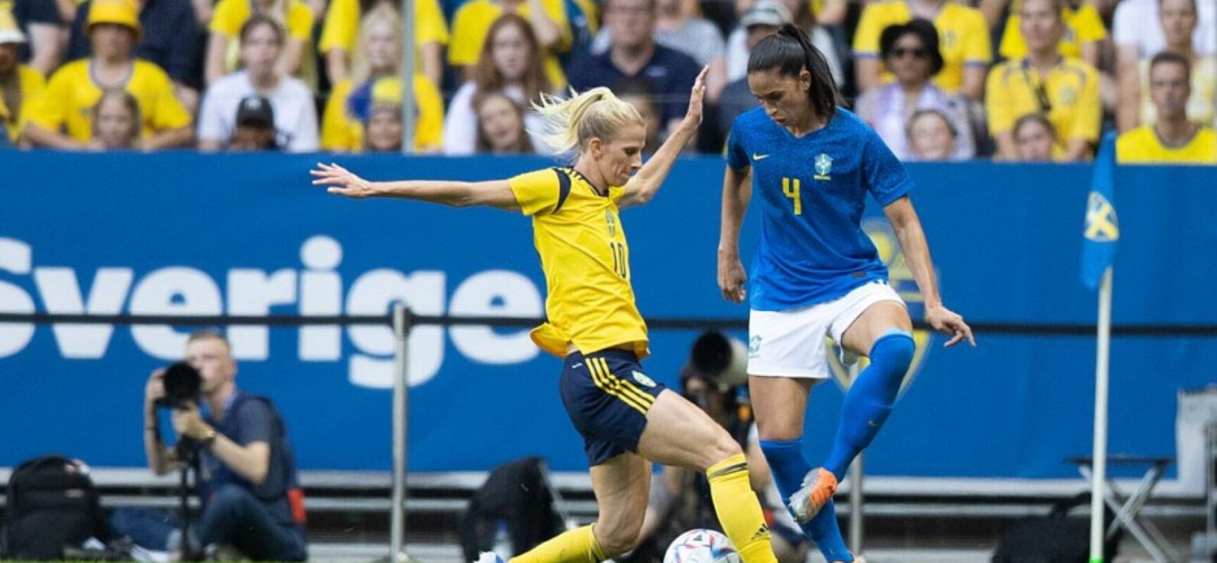 Em última partida antes da Copa América, Brasil perde de virada para a Suécia