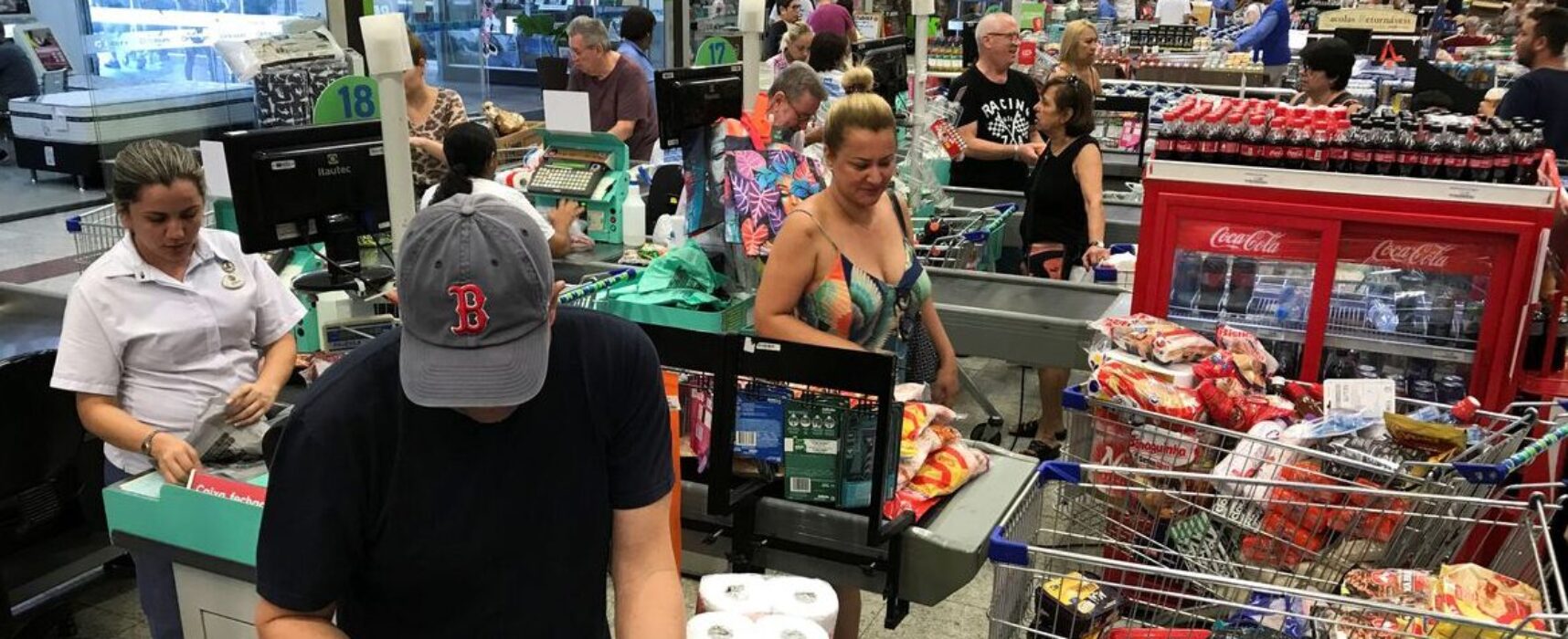 Empresas reduzem embalagens e qualidade para repassar custos