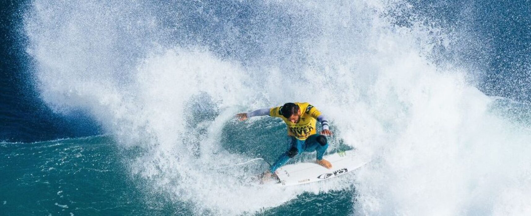 Jack Robinson vence na Indonésia, mas Filipinho segue líder na WSL