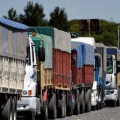Janones alerta sobre nova greve dos caminhoneiros e diz que clima é ‘tenso’
