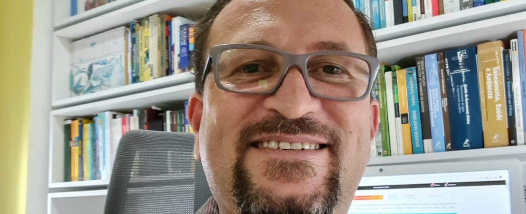 Palestra sobre meio ambiente e sustentabilidade na Faculdade de Ilhéus