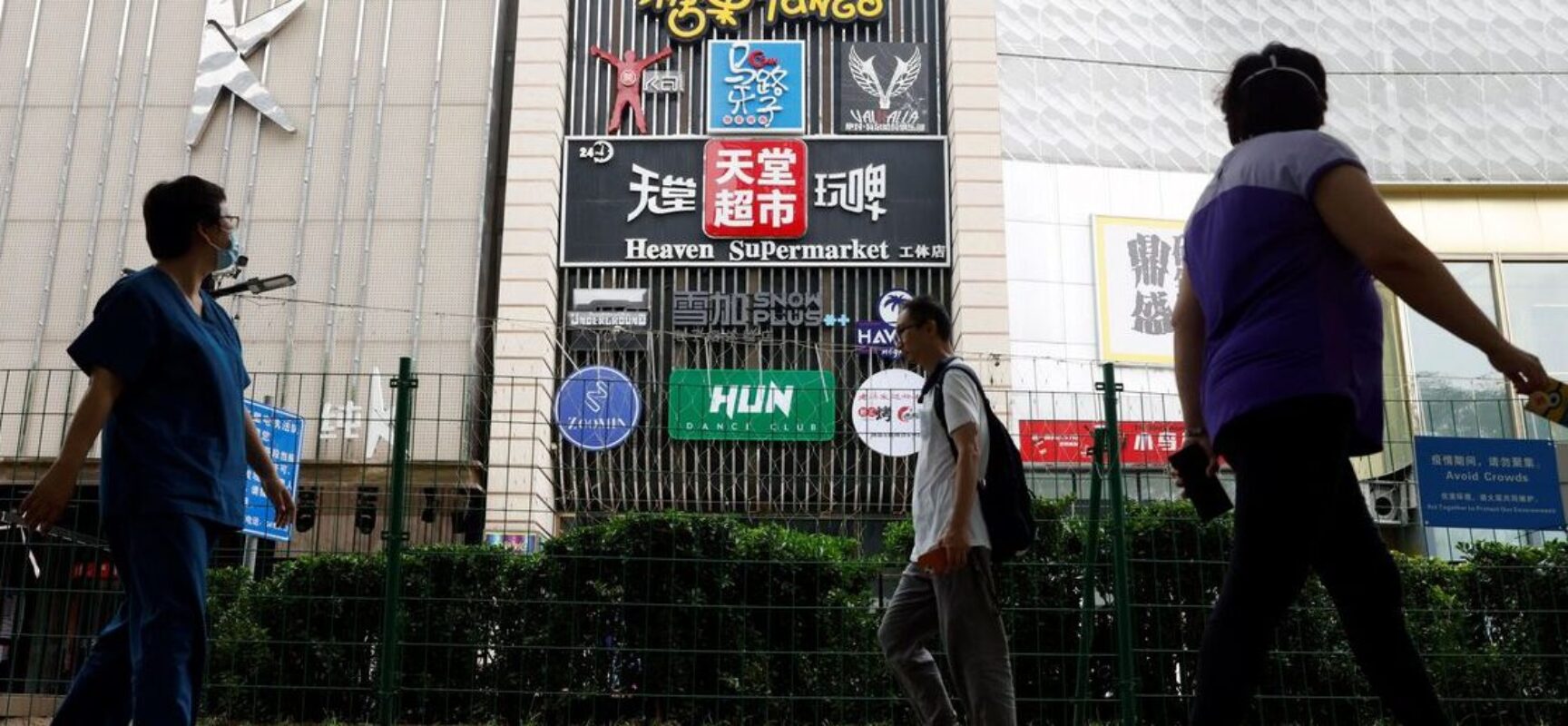 Pequim testa milhões para conter surto de covid-19