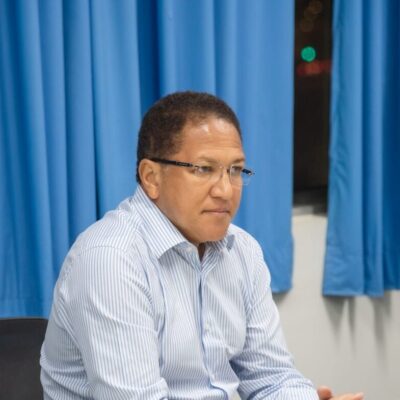Prefeito Augusto Castro visita SENAI CIMATEC e firma parcerias para o desenvolvimento de Itabuna