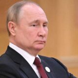 Rússia está aberta a diálogo sobre não proliferação nuclear, diz Putin