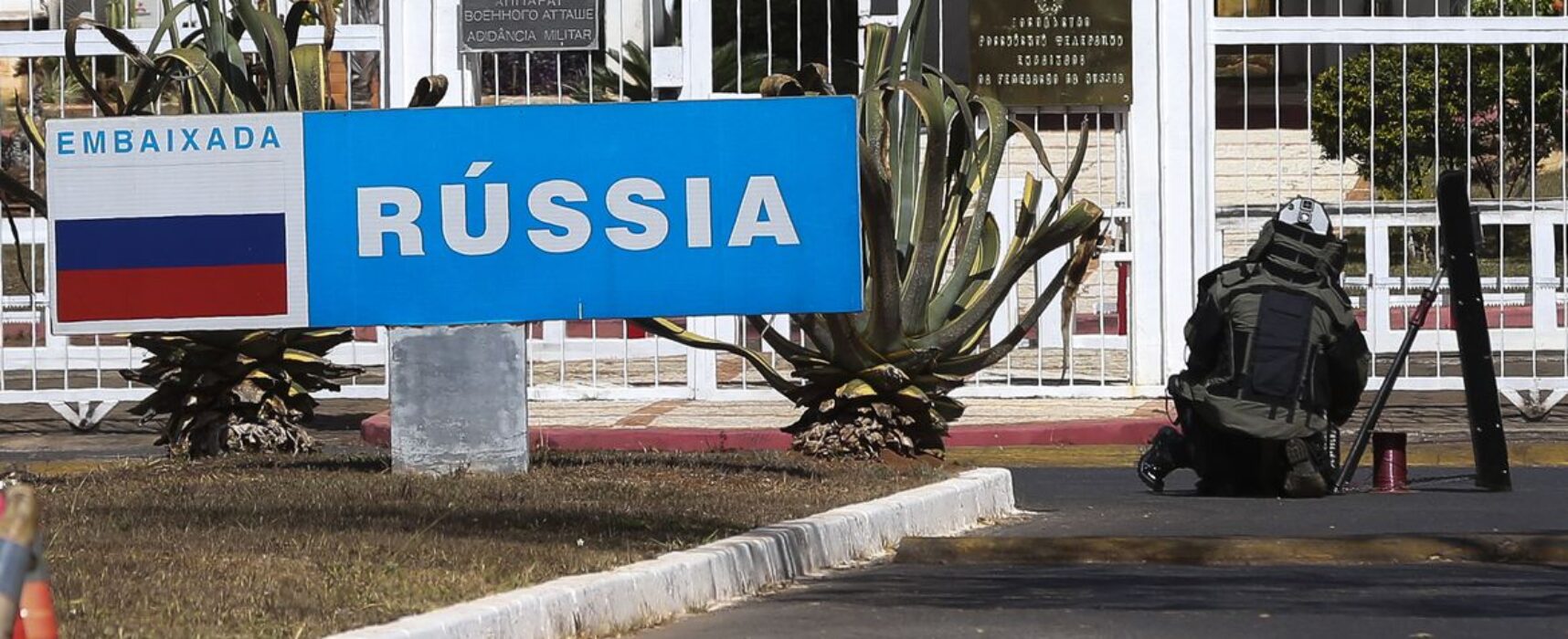 Ameaça de bomba na Embaixada da Rússia mobiliza forças de segurança