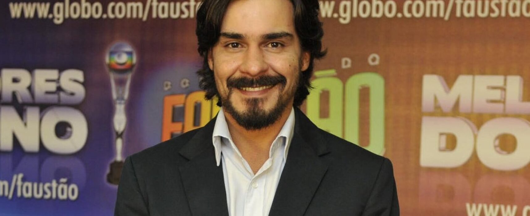 André Gonçalves é preso por não pagar pensão e sai da cadeia com tornozeleira