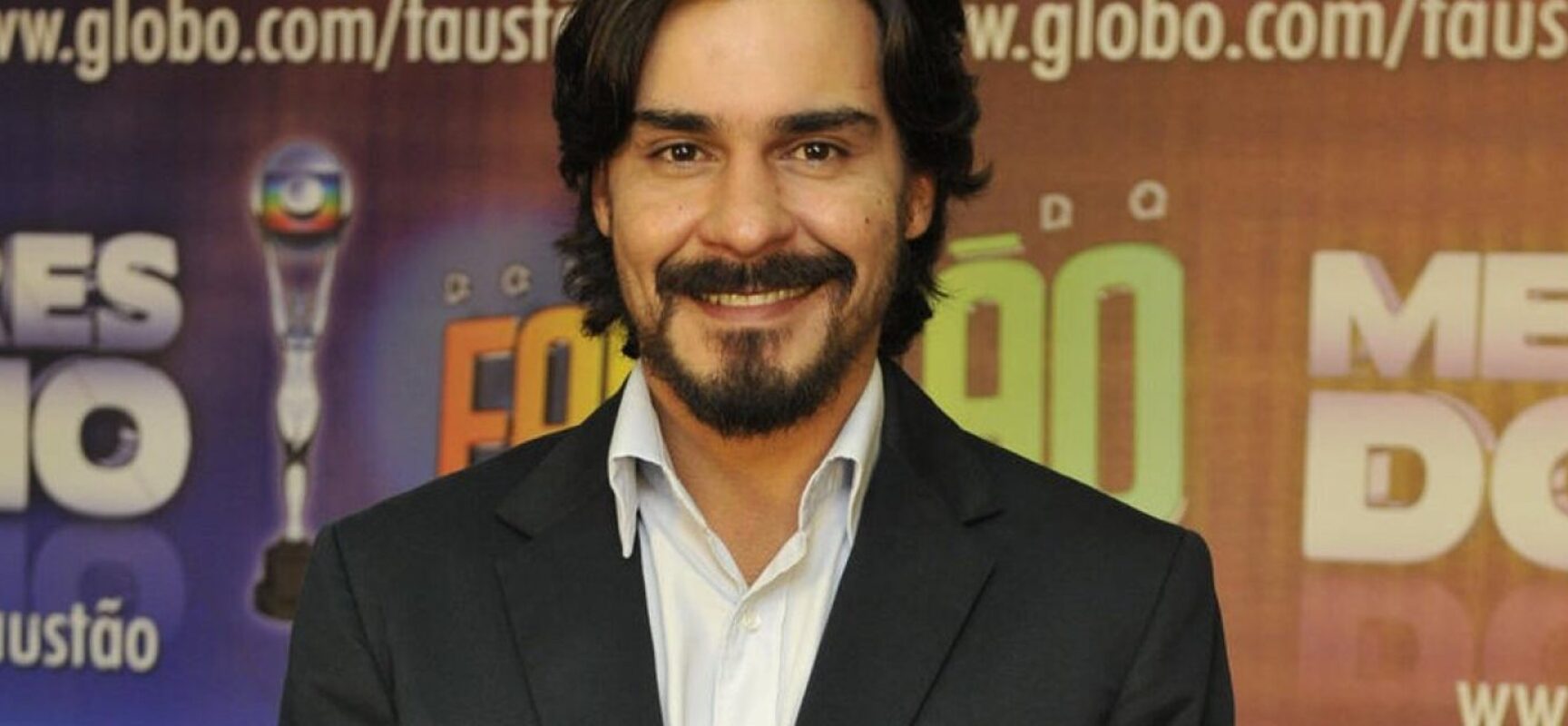 André Gonçalves é preso por não pagar pensão e sai da cadeia com tornozeleira