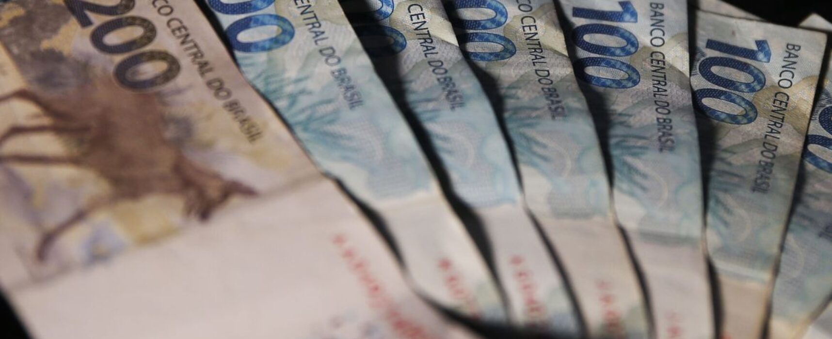 PEC da Transição custará entre R$ 170 bilhões e R$ 175 bilhões, diz senador