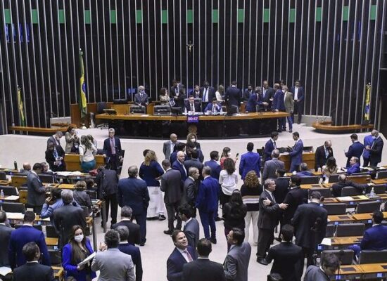 Câmara aprova PEC dos Benefícios Sociais em segundo turno