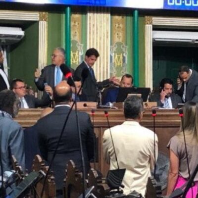 Câmara de Salvador aprova reajuste dos servidores públicos