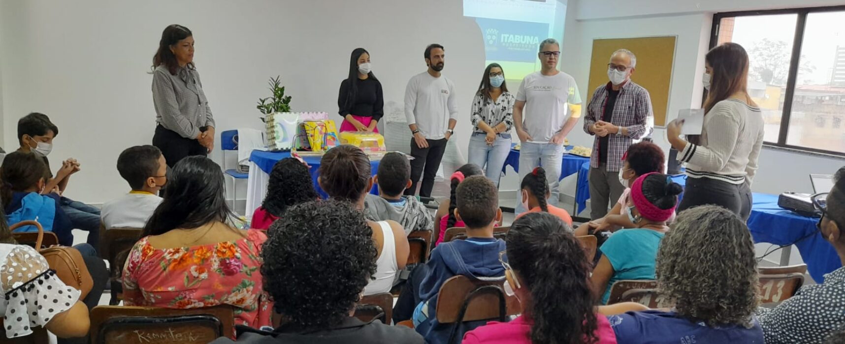 Educação infantil da rede municipal ganha reforço com material didático doado por ONG
