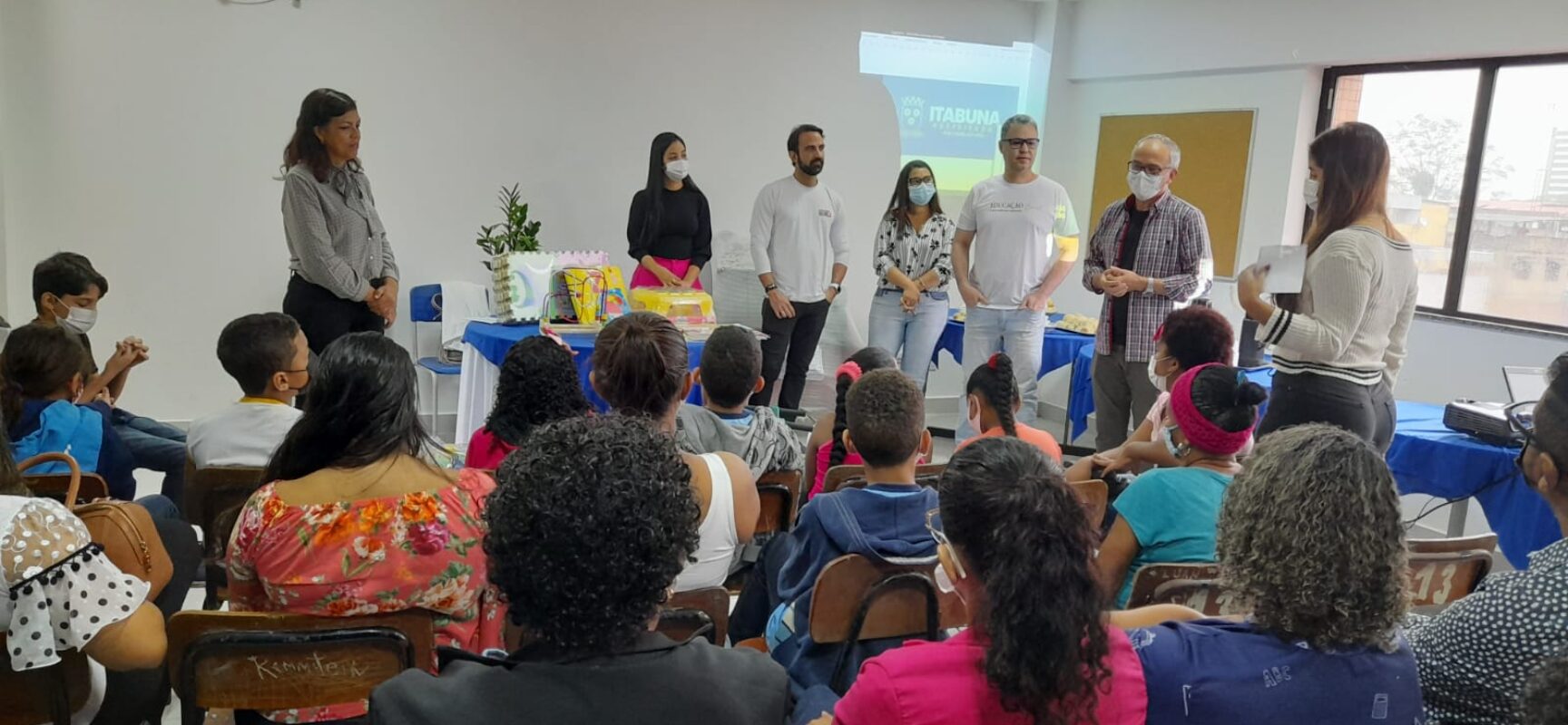 Educação infantil da rede municipal ganha reforço com material didático doado por ONG