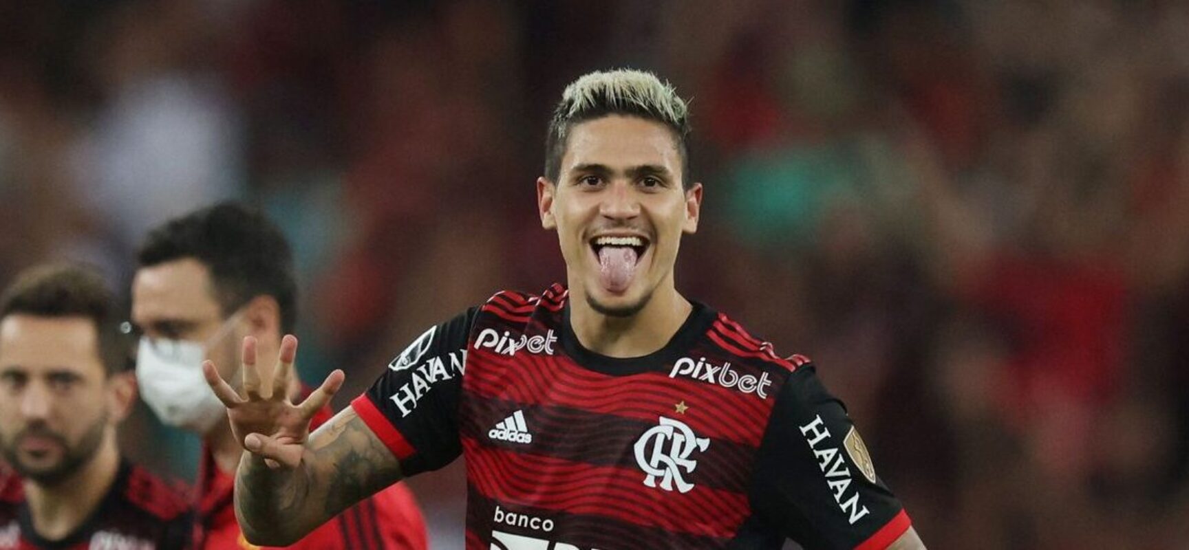 Em noite de 7 a 1, Flamengo avança na Libertadores