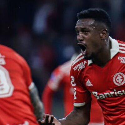 Inter marca nos acréscimos e vence o América-MG no Brasileirão