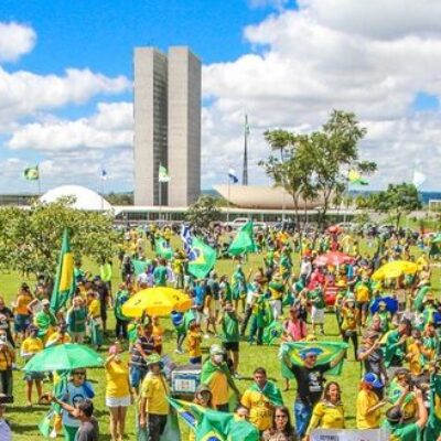 Juíza do Rio Grande do Sul equipara uso da bandeira do Brasil a propaganda eleitoral