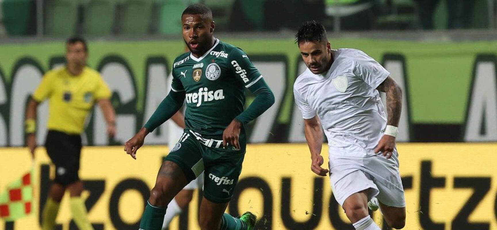 Palmeiras bate América-MG e abre vantagem na ponta do Brasileiro