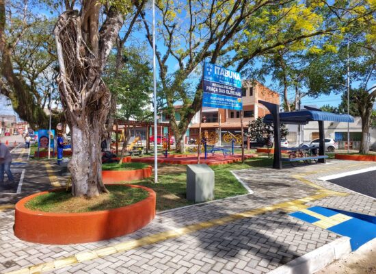 Prefeitura de Itabuna entrega a Praça das Oliveiras com homenagens a antigas moradoras do Vila Anália