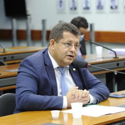 Proposta estabelece adicional de insalubridade nos salários de agentes comunitários de saúde